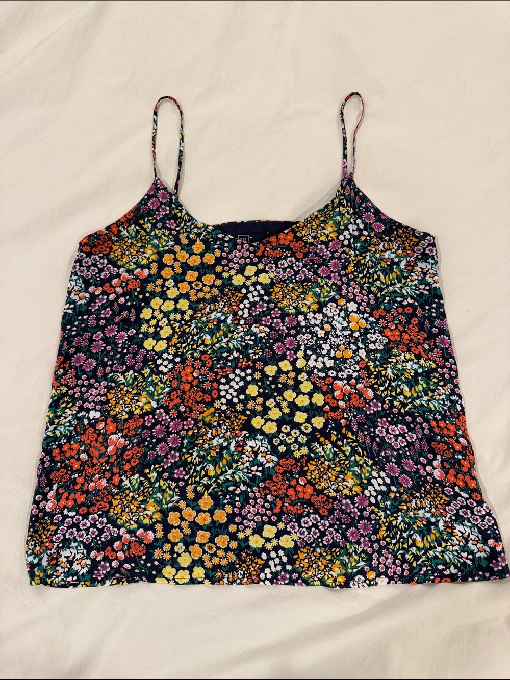 **LIKE-NEW** Lined Silky Floral Spaghetti Strap Cami Top